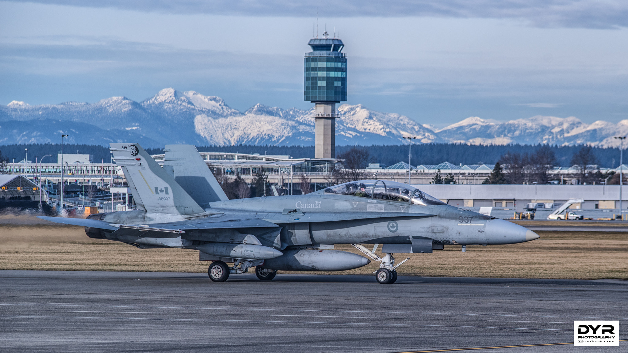 Pentax K-1 sample photo. Canadian forces, out at yvr airport. photography