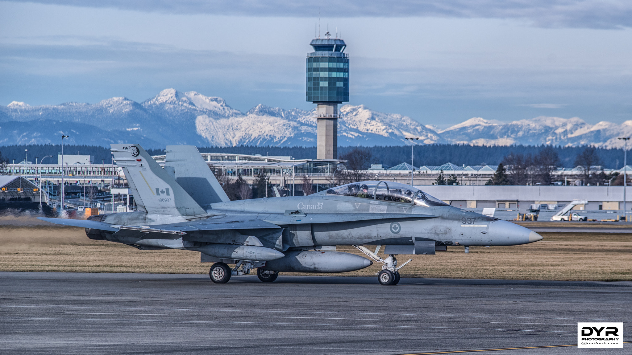 Pentax K-1 sample photo. Canadian forces, out at yvr airport. photography