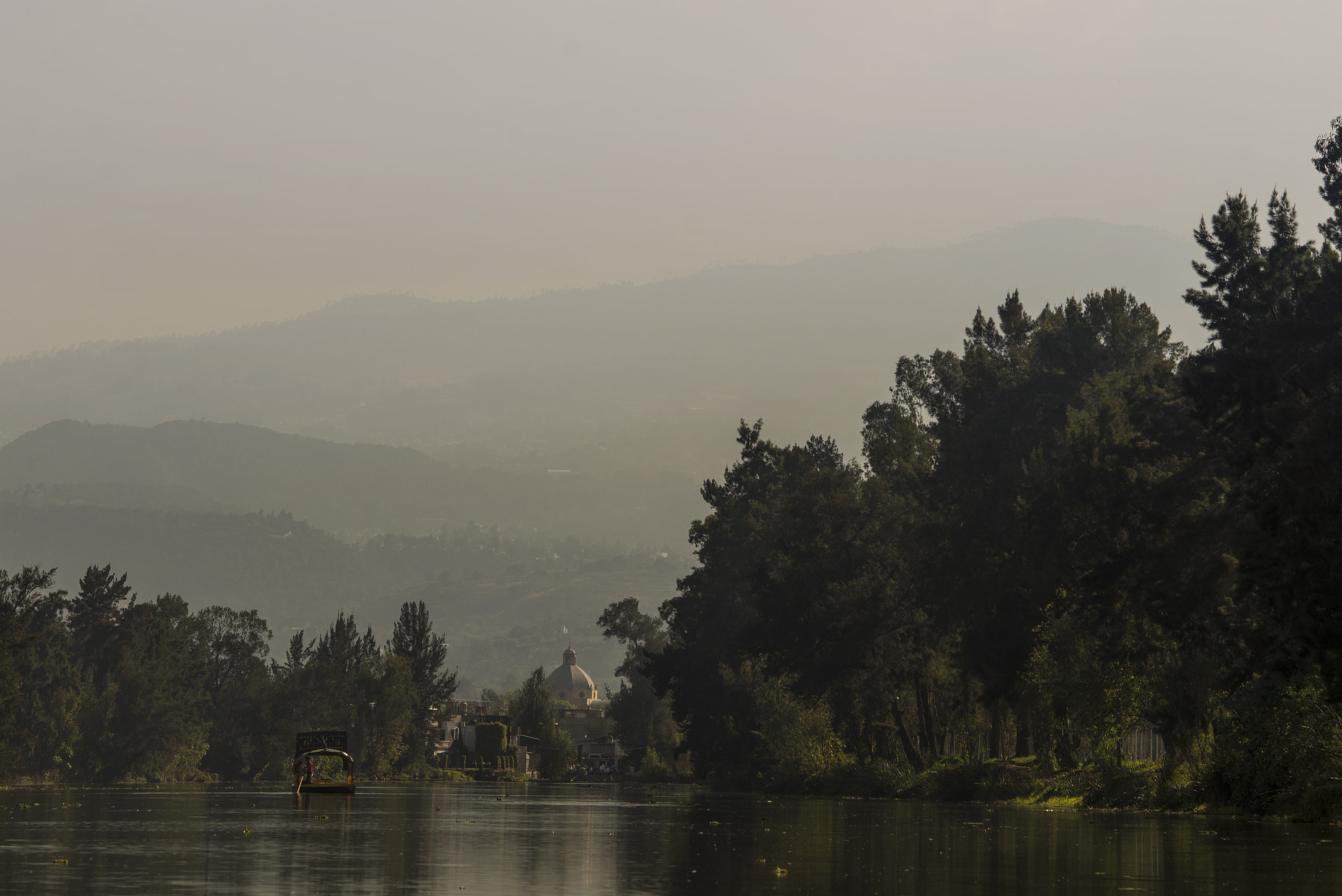 Nikon D600 + AF DC-Nikkor 135mm f/2 sample photo. Xochimilco photography