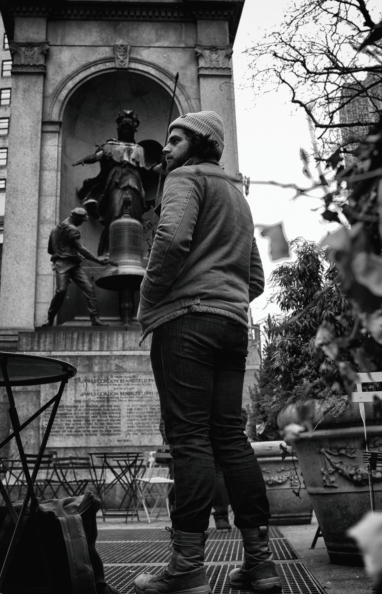 Nikon AF-S Nikkor 24-120mm F4G ED VR sample photo. The man in the park (part 2) photography
