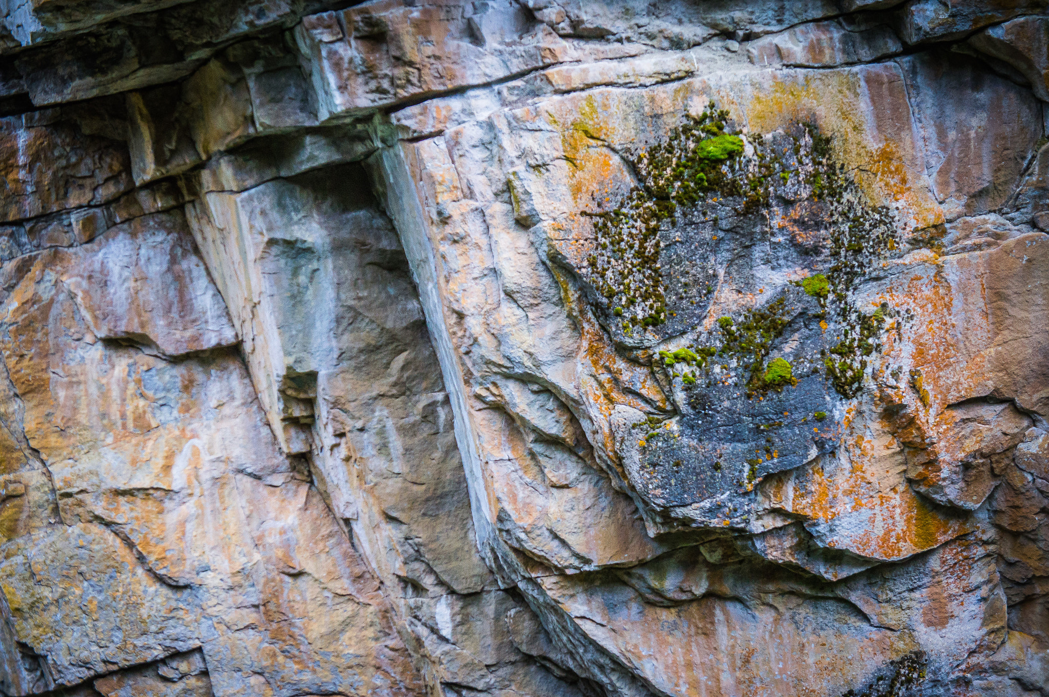 Sony Alpha NEX-C3 + Sony E 18-55mm F3.5-5.6 OSS sample photo. Banff national park photography