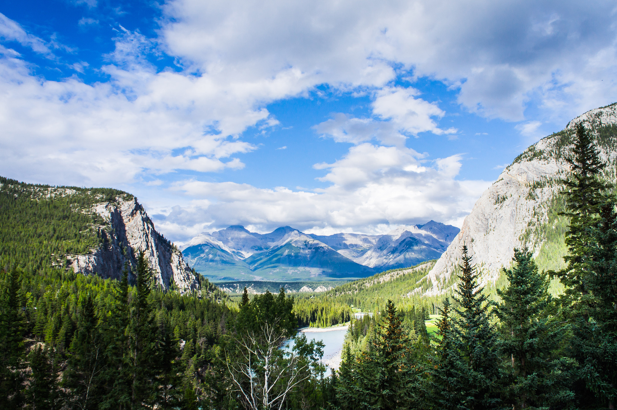 Sony Alpha NEX-C3 + Sony E 18-55mm F3.5-5.6 OSS sample photo. Banff national park photography
