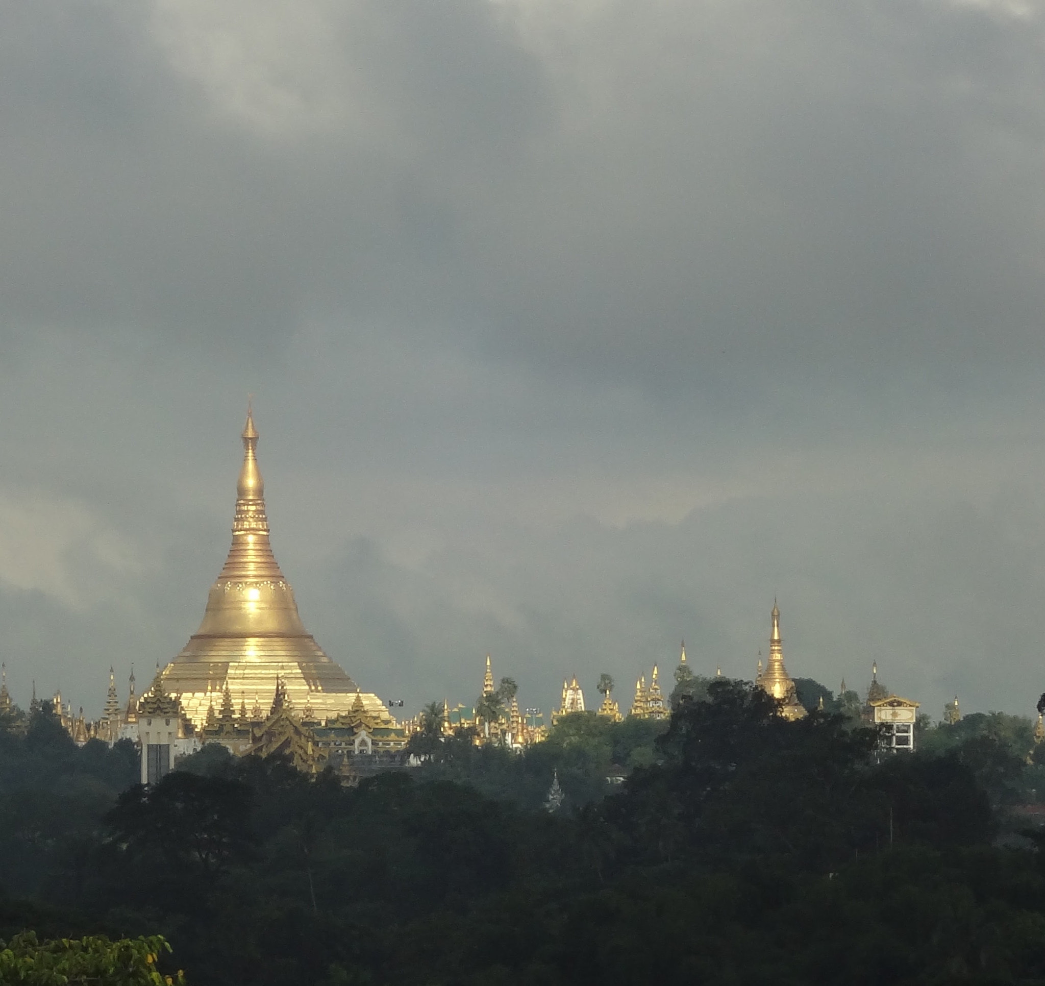 Sony DSC-WX7 sample photo. Shwedegon -the golden pagoda .yangon photography