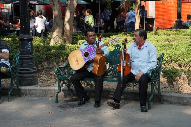 Sony FE 28-70mm F3.5-5.6 OSS sample photo. Taking a musical break... photography