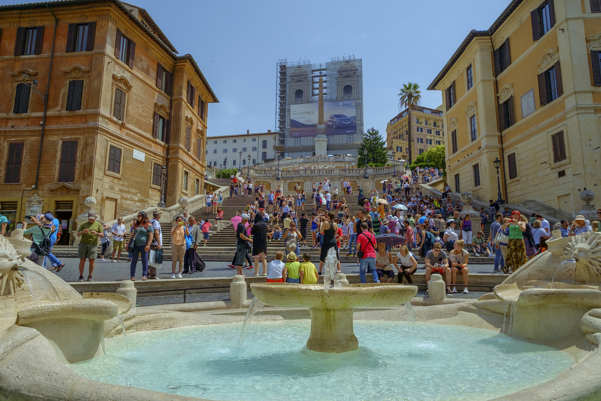 Fujifilm X-E1 + Fujifilm XF 14mm F2.8 R sample photo. Trevi fountain, rome photography