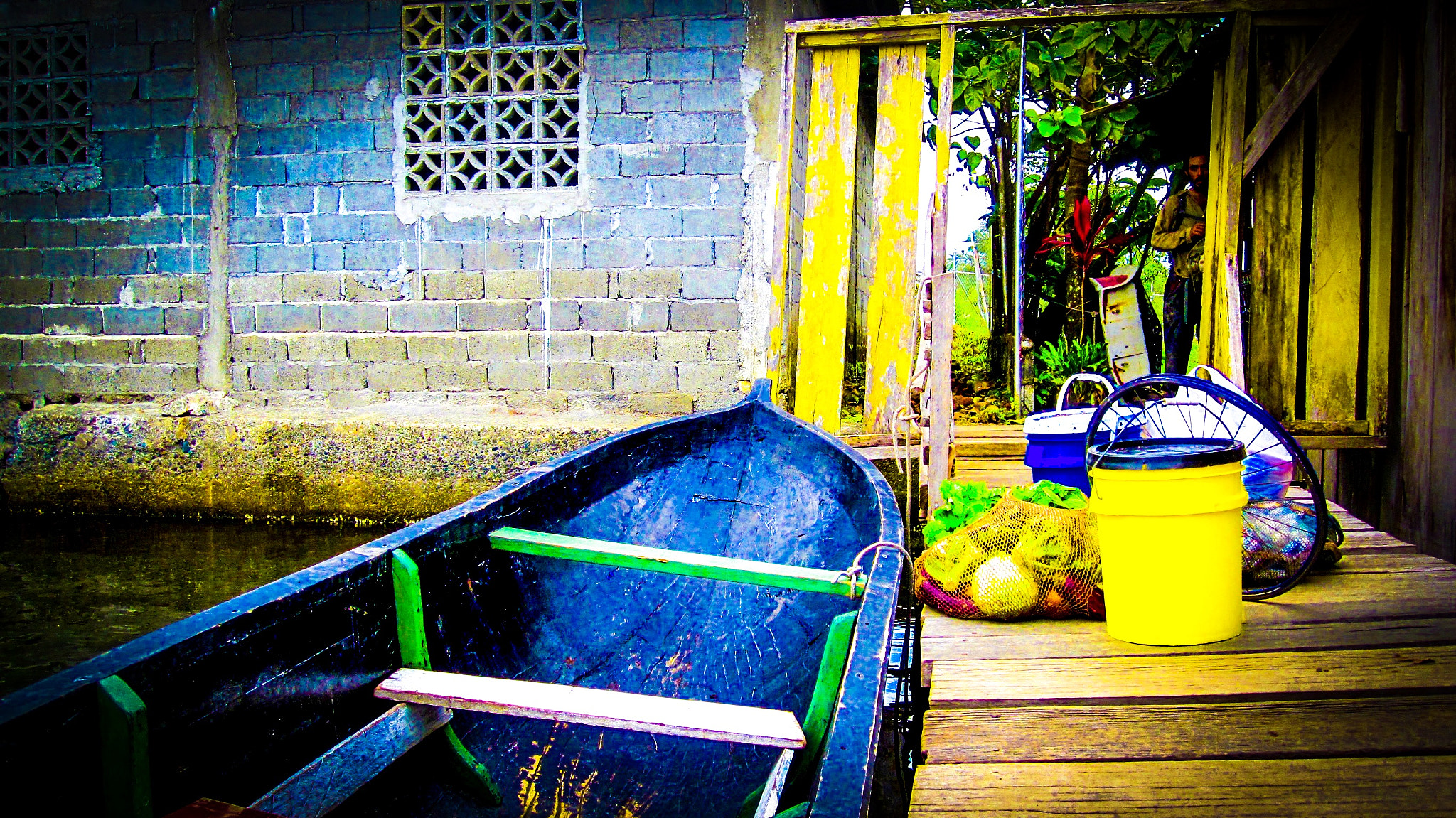 Canon PowerShot SD780 IS (Digital IXUS 100 IS / IXY Digital 210 IS) sample photo. Packing up the boat on our way to isla pastores, panama. photography