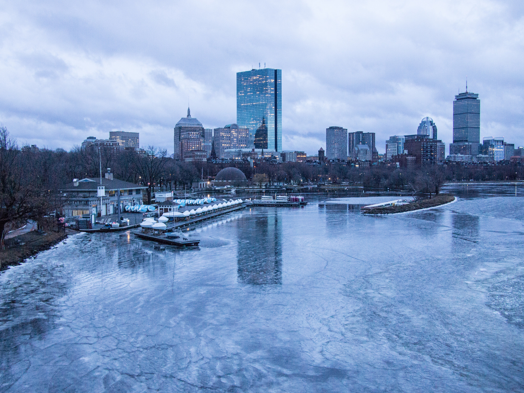 Olympus PEN E-P3 sample photo. Frozen charles river photography