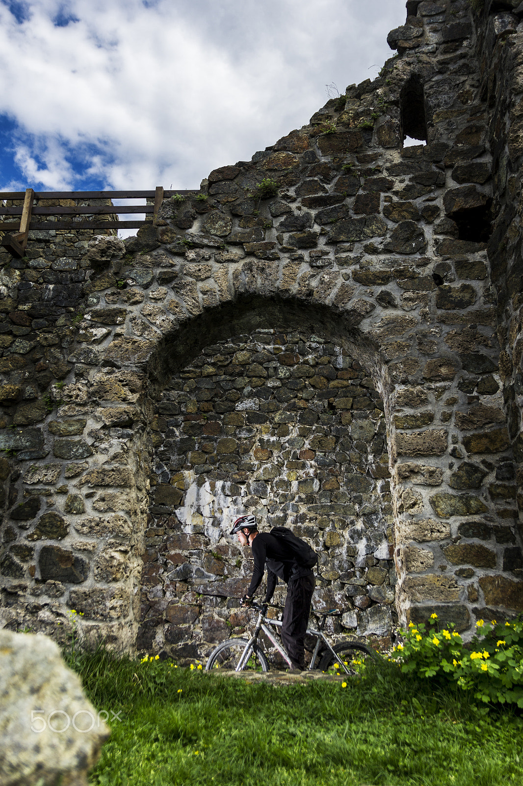 Canon EOS 550D (EOS Rebel T2i / EOS Kiss X4) sample photo. Exploring city fortress photography