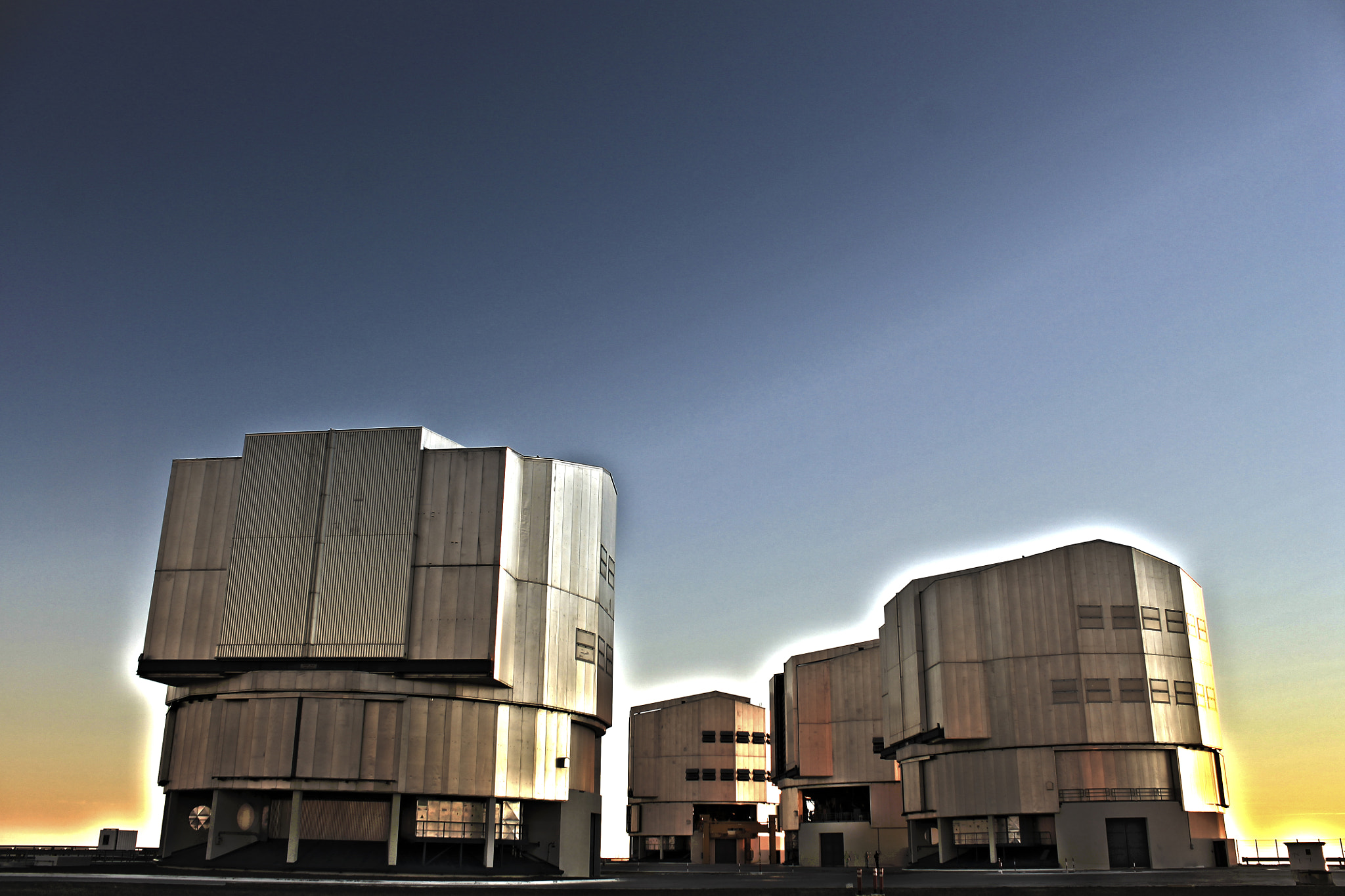 Canon EOS 1100D (EOS Rebel T3 / EOS Kiss X50) sample photo. Paranal in hdr o photography