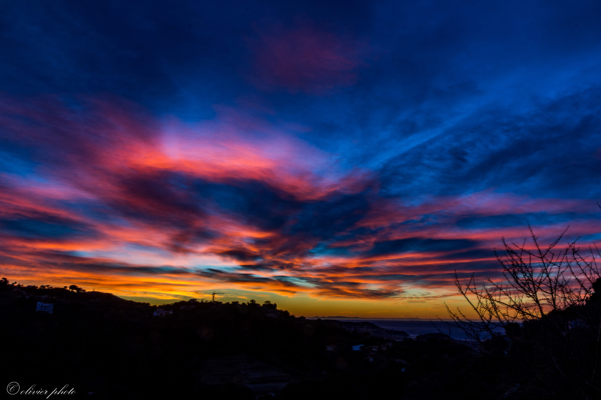 Canon EF-S 17-55mm F2.8 IS USM sample photo. Hdr nice from france photography