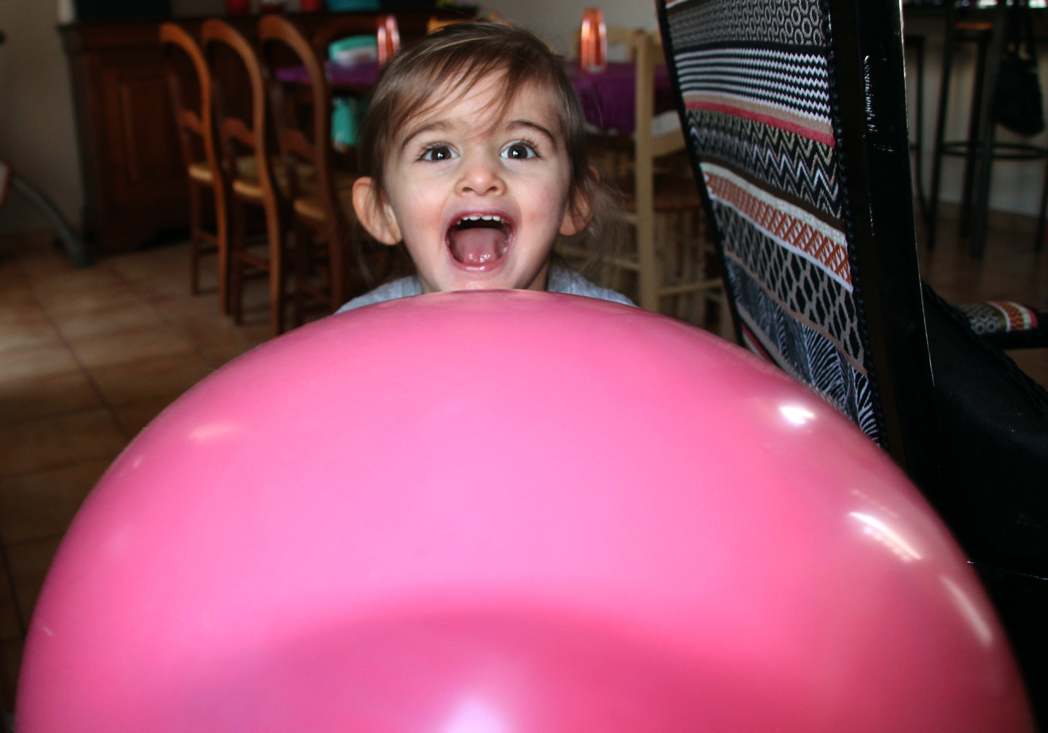 Canon EOS 1100D (EOS Rebel T3 / EOS Kiss X50) sample photo. Happy little girl photography