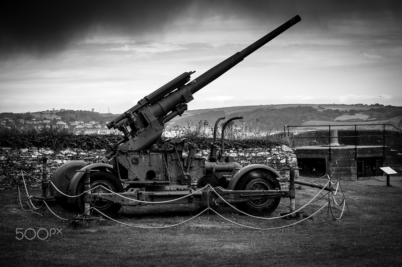 Nikon D5000 sample photo. Artilery gun photography