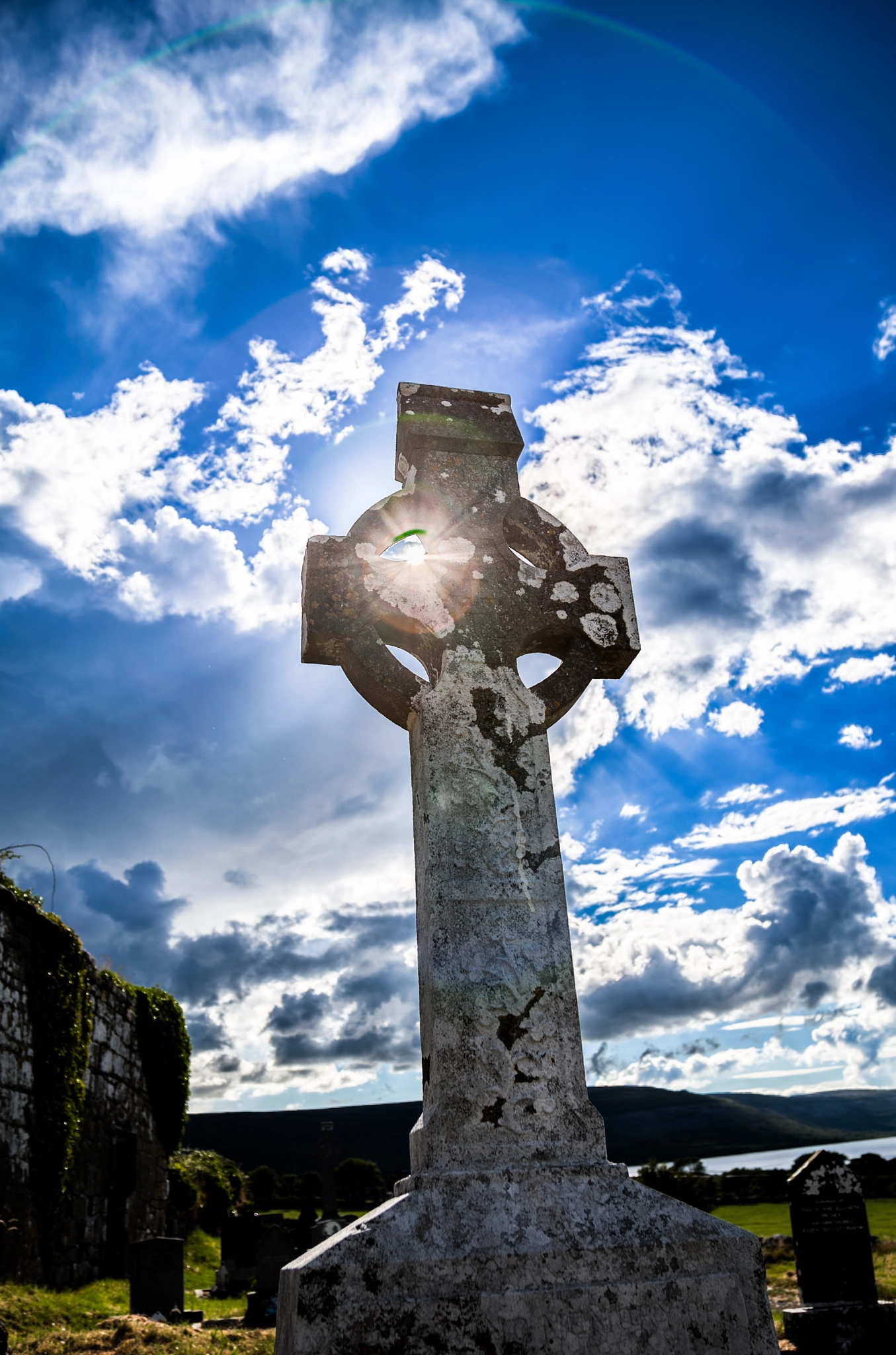 Canon EOS-1D Mark III sample photo. The cross photography