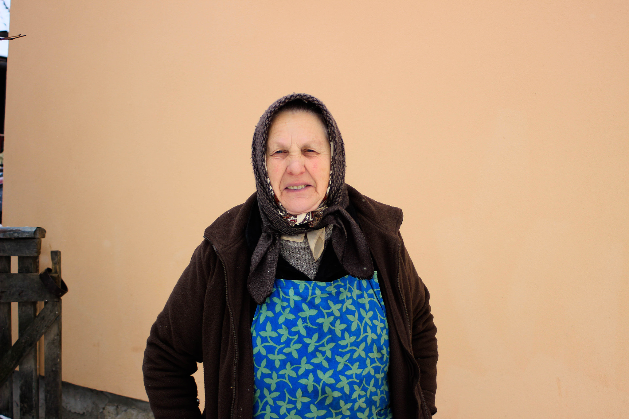 Canon EF 28-80mm f/3.5-5.6 sample photo. Romanian people photography