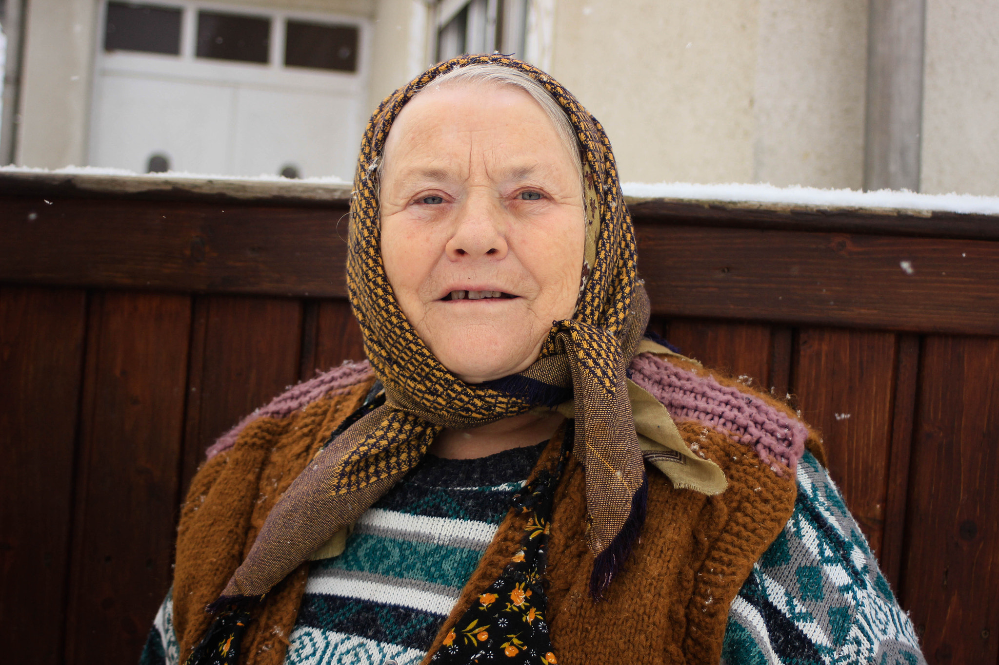 Canon EF 28-80mm f/3.5-5.6 sample photo. Romanian people photography