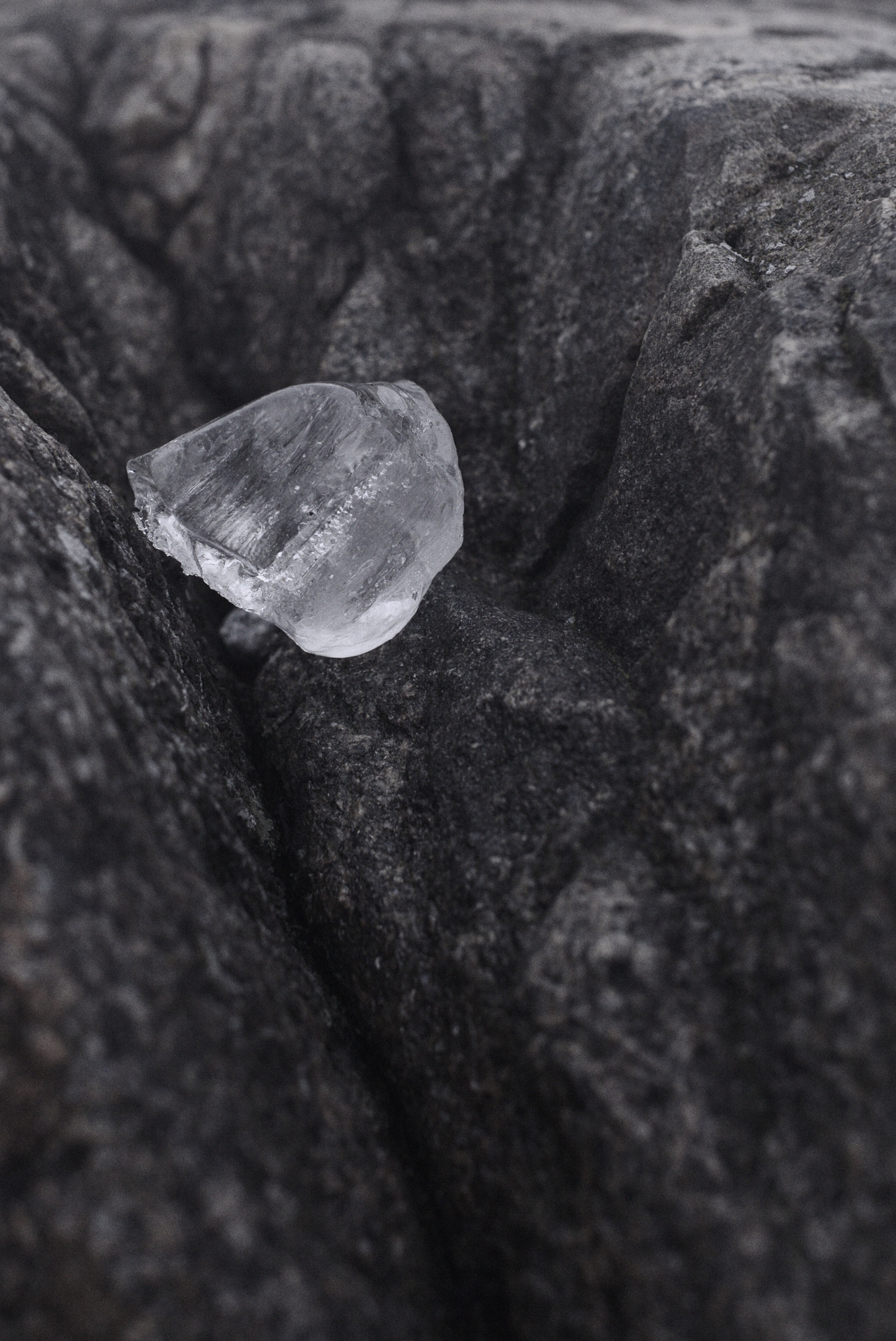 Nikon D600 + Sigma 50mm F1.4 EX DG HSM sample photo. Rock and ice photography