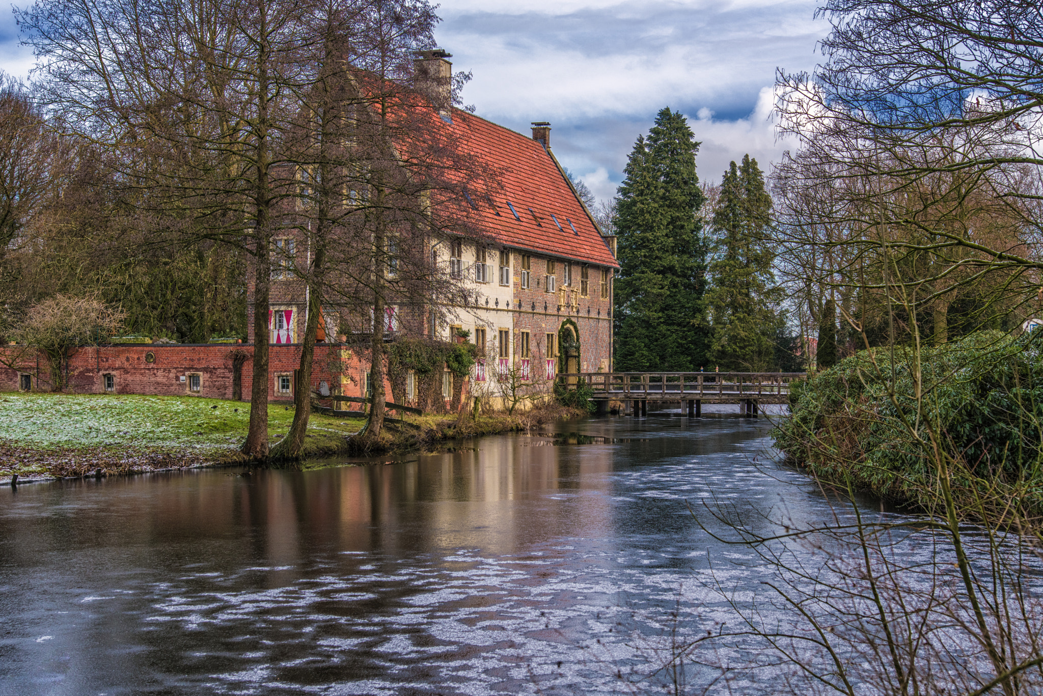 Pentax K-1 sample photo. Haus loburg photography