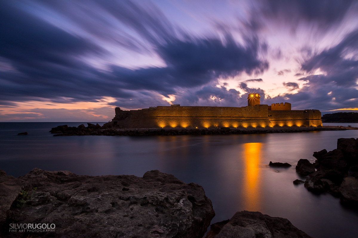 Nikon D800 + Nikon AF-S Nikkor 20mm F1.8G ED sample photo. Le castella photography