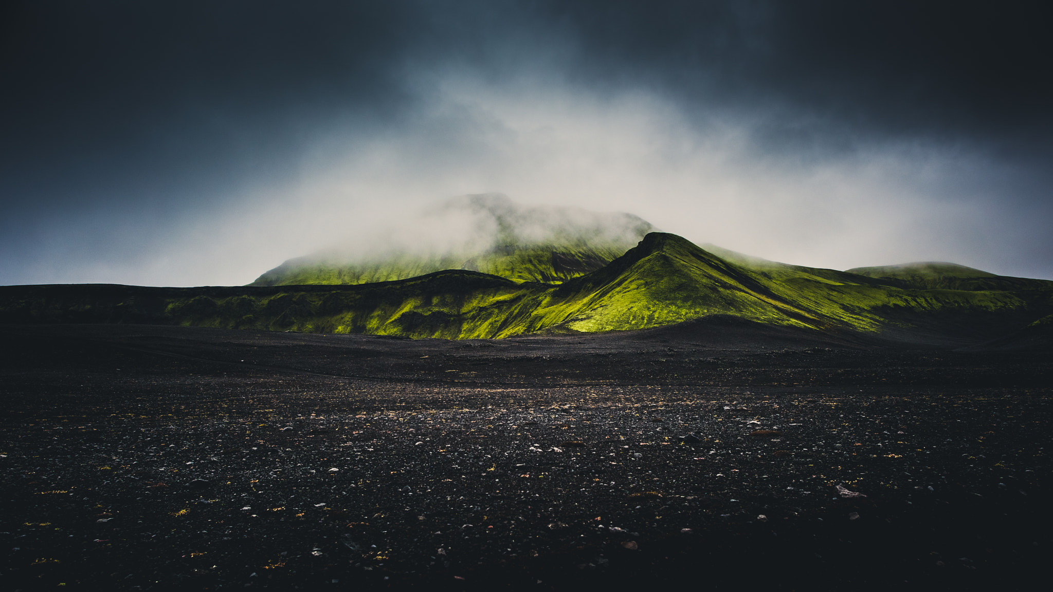 Nikon AF-S Nikkor 24mm F1.4G ED sample photo. Land of clouds photography