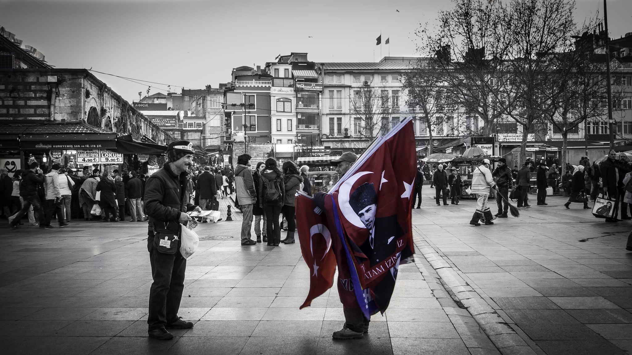 Olympus OM-D E-M5 + OLYMPUS M.9-18mm F4.0-5.6 sample photo. Street scene in istanbul a few years back photography