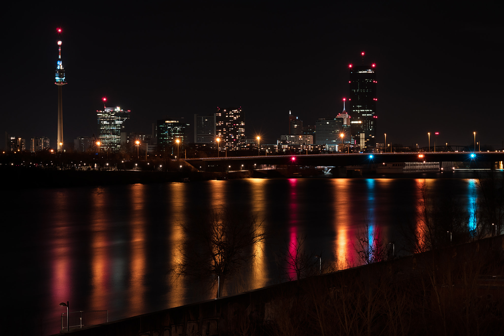 Canon EF 24-70mm F4L IS USM sample photo. Vienna skyline photography