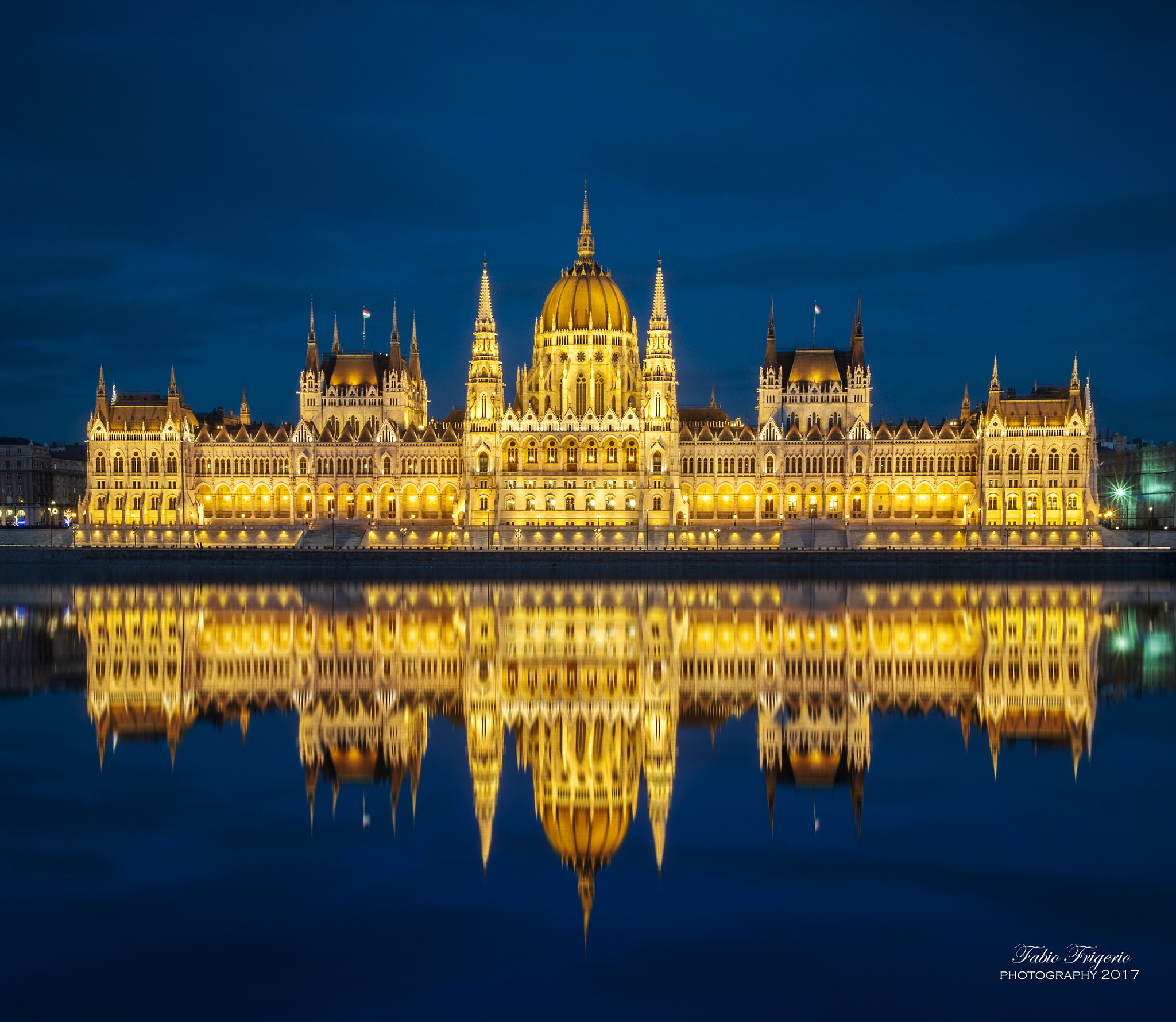 Sigma 17-70mm F2.8-4 DC Macro OS HSM sample photo. The parliament photography