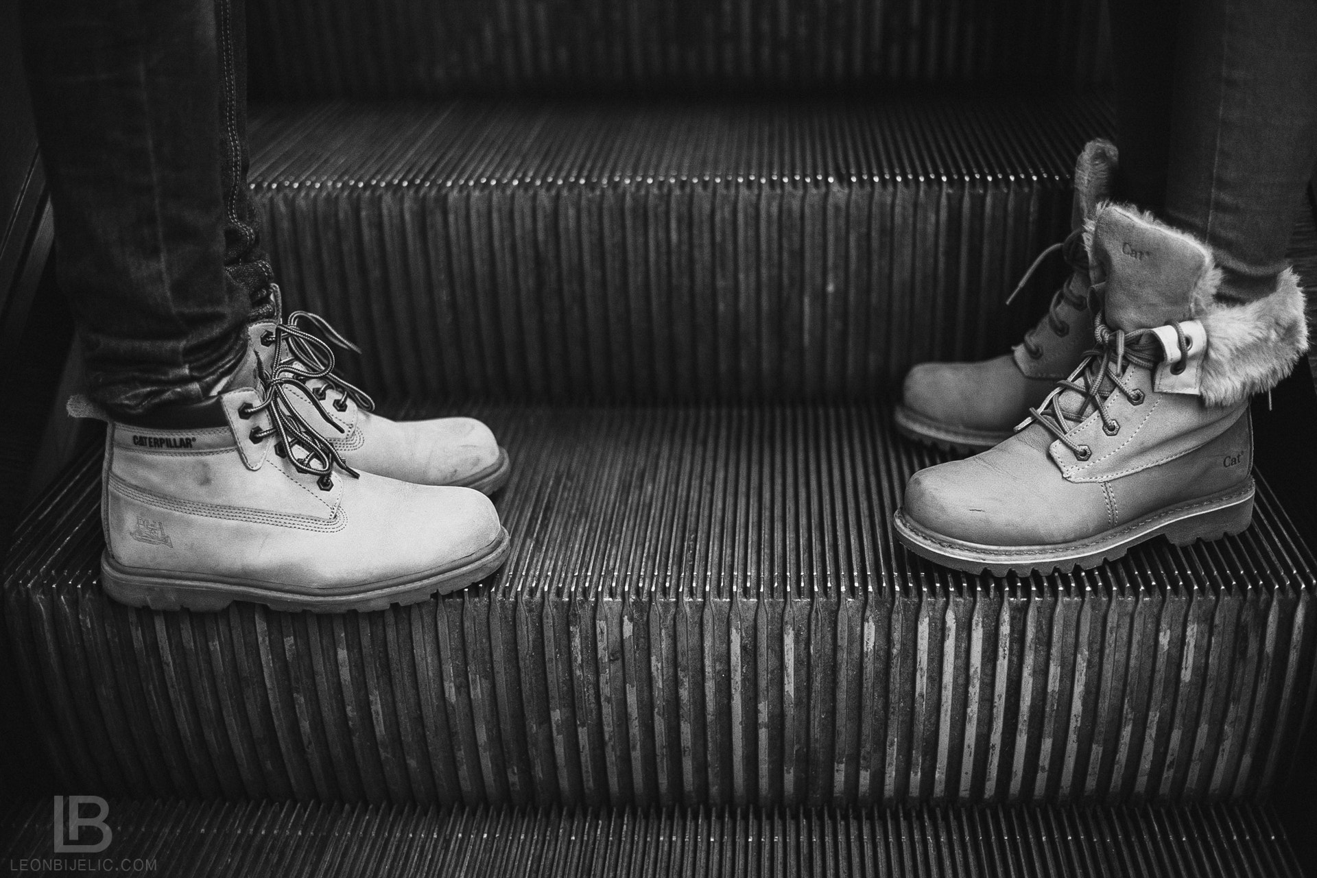 Canon EOS-1D X sample photo. Shoe talk photography