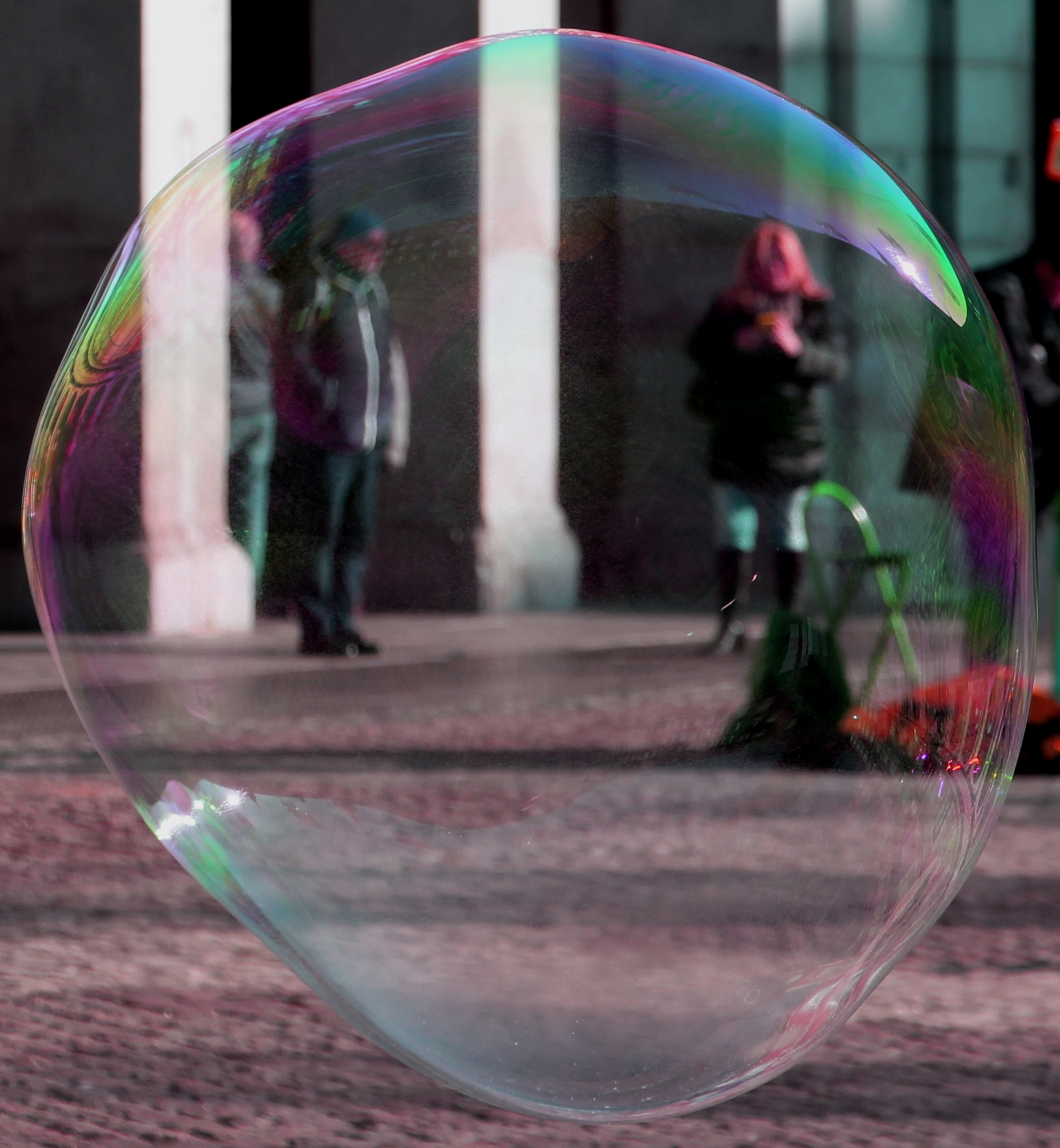 Canon EOS 700D (EOS Rebel T5i / EOS Kiss X7i) sample photo. In the bubble  photography