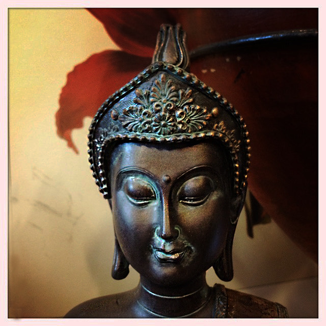 Hipstamatic 280 sample photo. Buddha photography