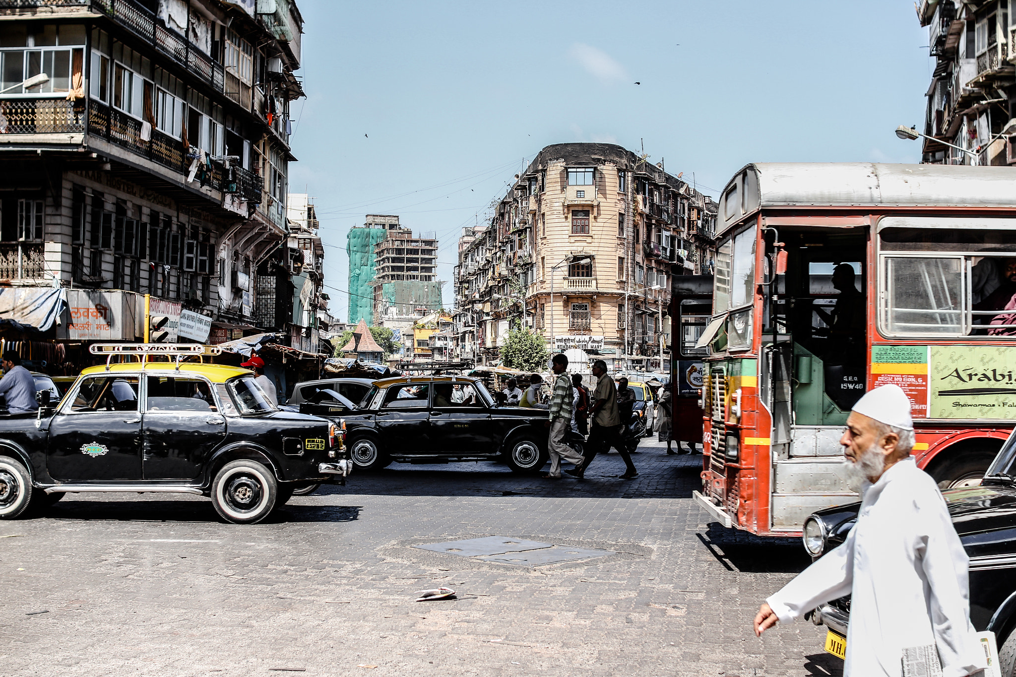 Sigma 30mm F1.4 EX DC HSM sample photo. Streets of mumbai photography