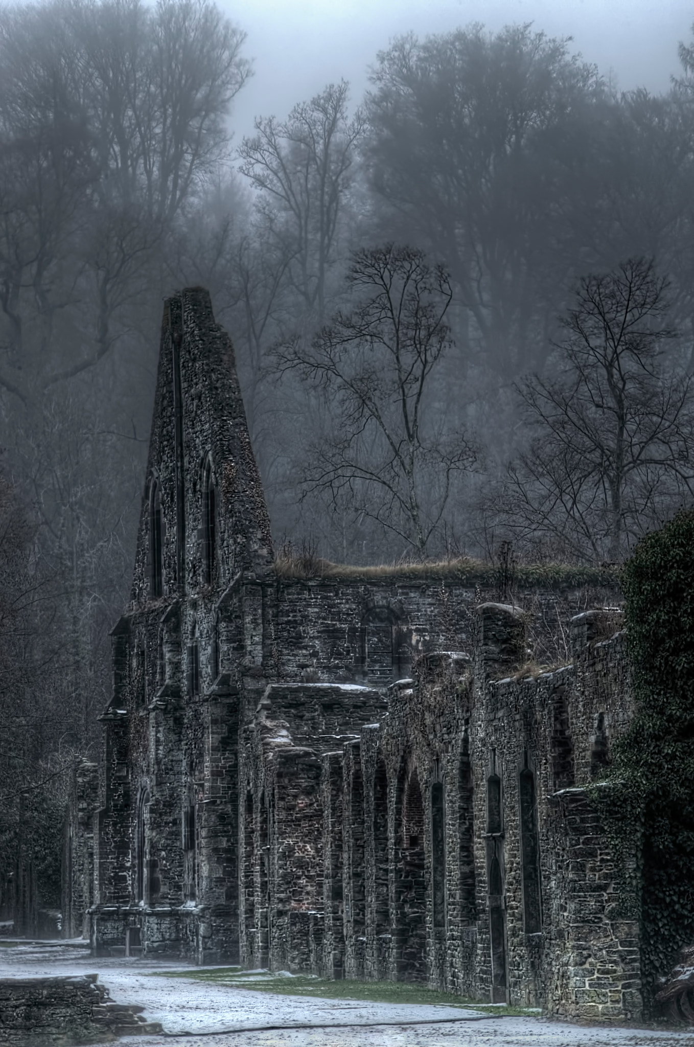 Pentax K-5 sample photo. Church in fog, villers abbey photography