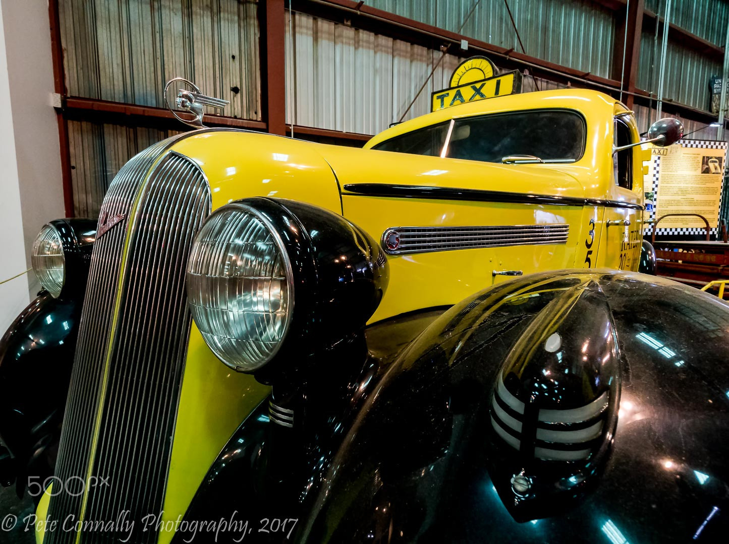 Sony a6300 sample photo. 35 pontiac taxi photography