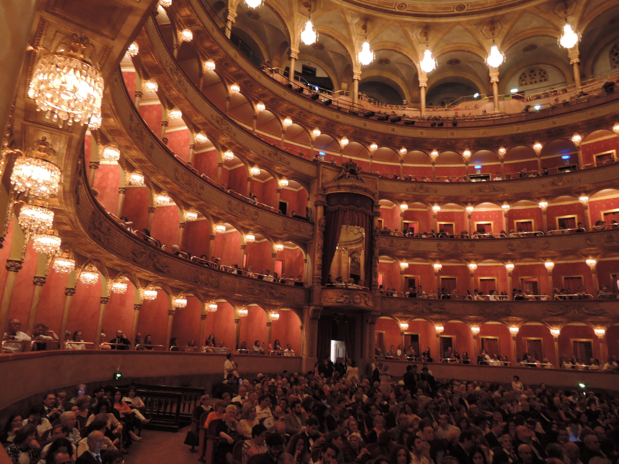 Nikon Coolpix P330 sample photo. Opera house, rome photography