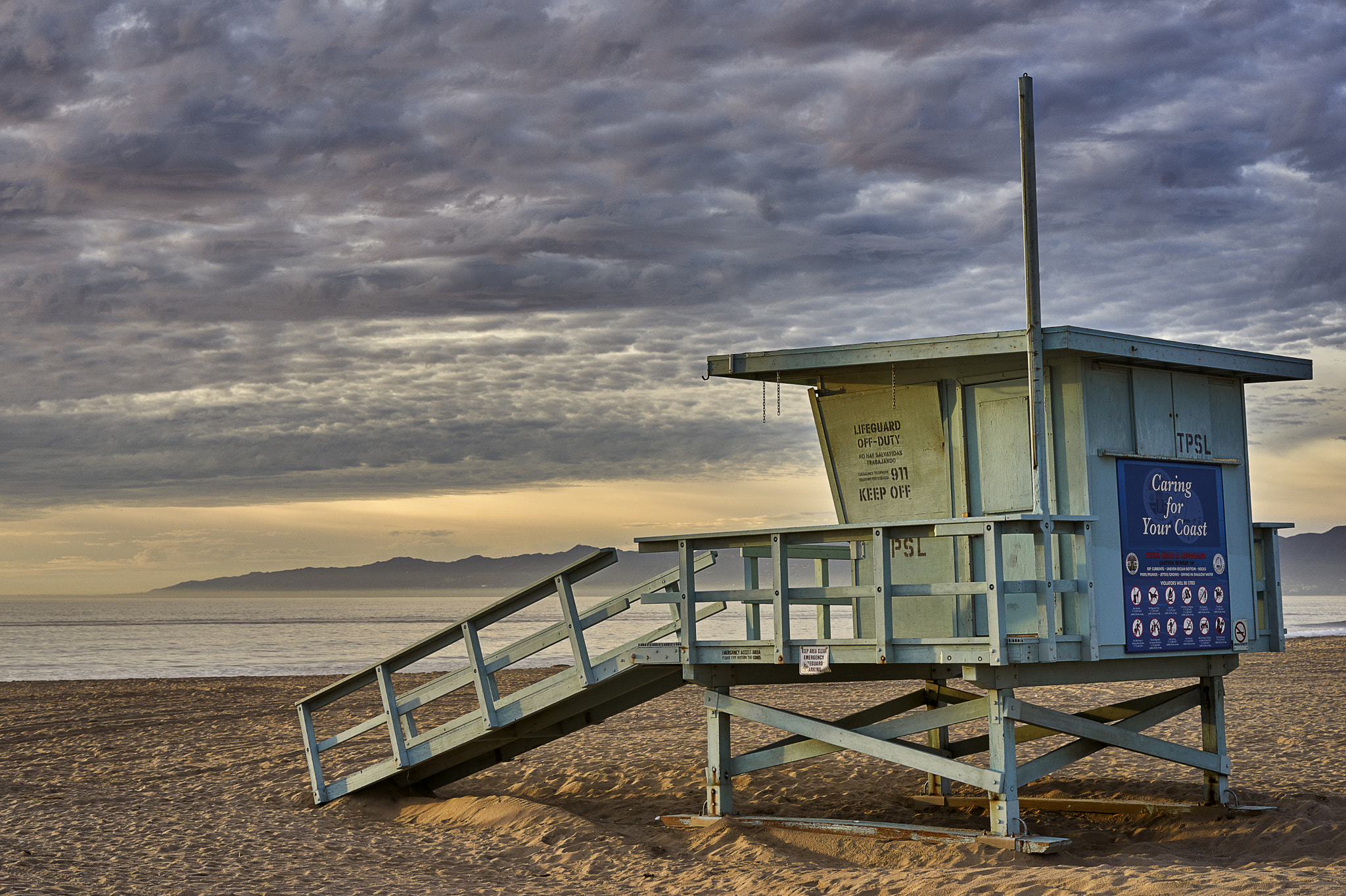 Sony a7 II sample photo. Lifeguard tower in winter sunset light photography