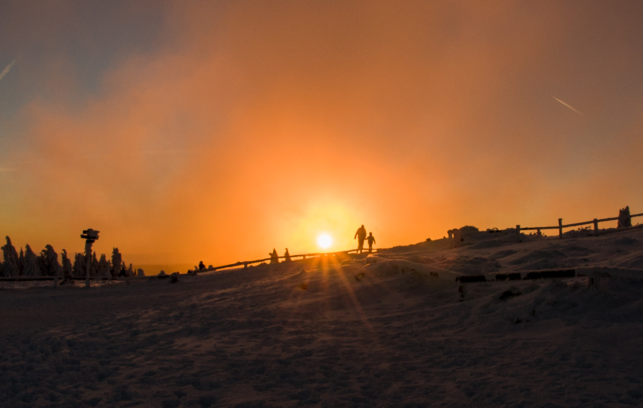 Nikon D90 + Nikon AF DX Fisheye-Nikkor 10.5mm F2.8G ED sample photo. Sonnenuntergangstimmung photography