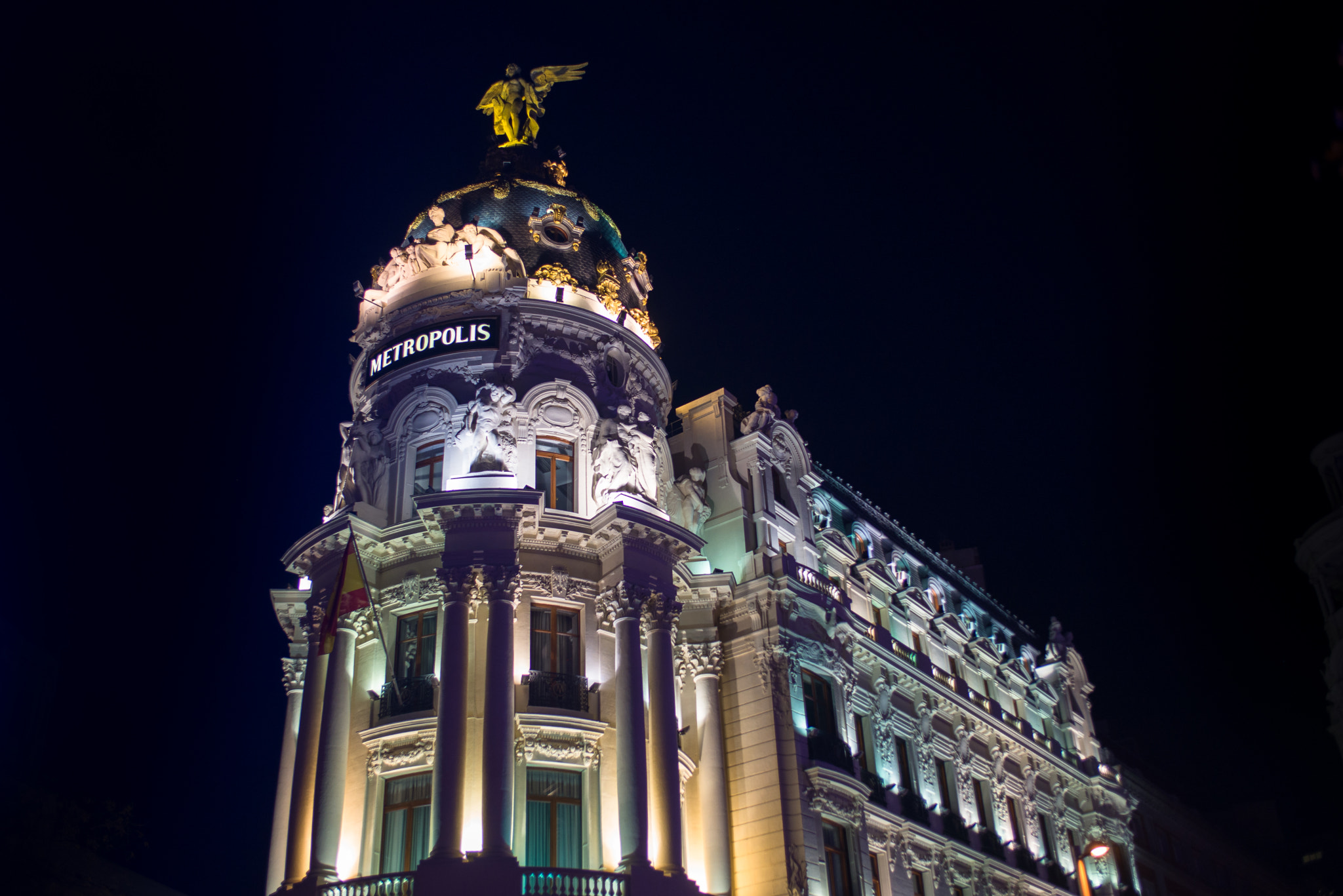 Nikon D610 + AF Zoom-Nikkor 35-70mm f/2.8 sample photo. Lit up town photography