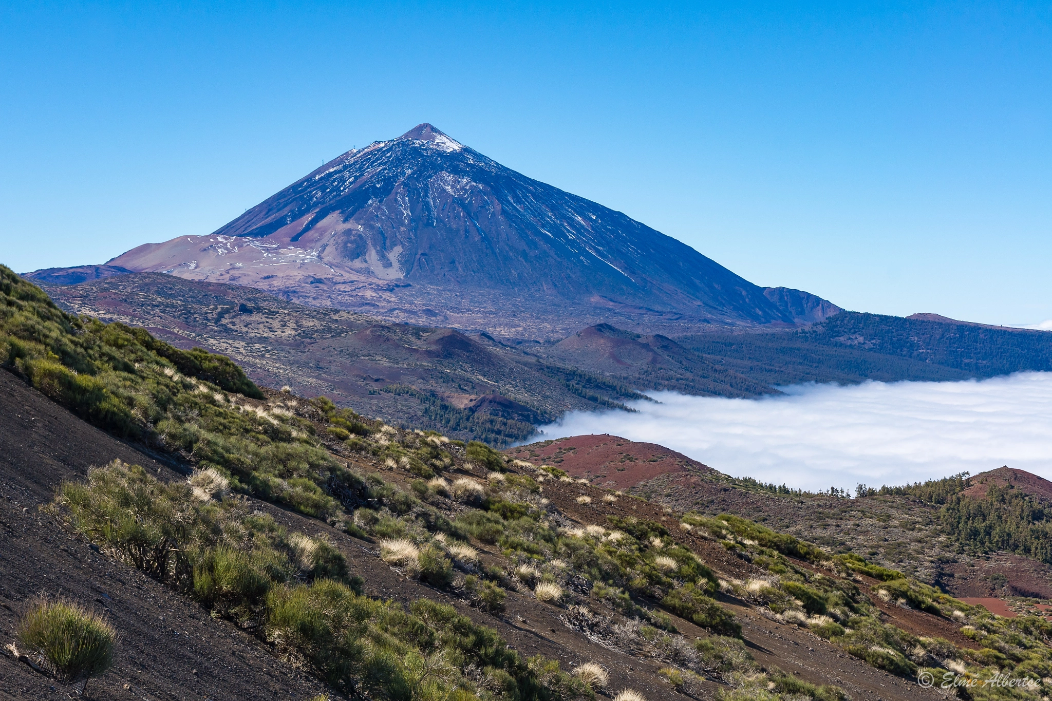 Sony Alpha DSLR-A500 + 17-50mm F2.8 sample photo. Mount teide photography