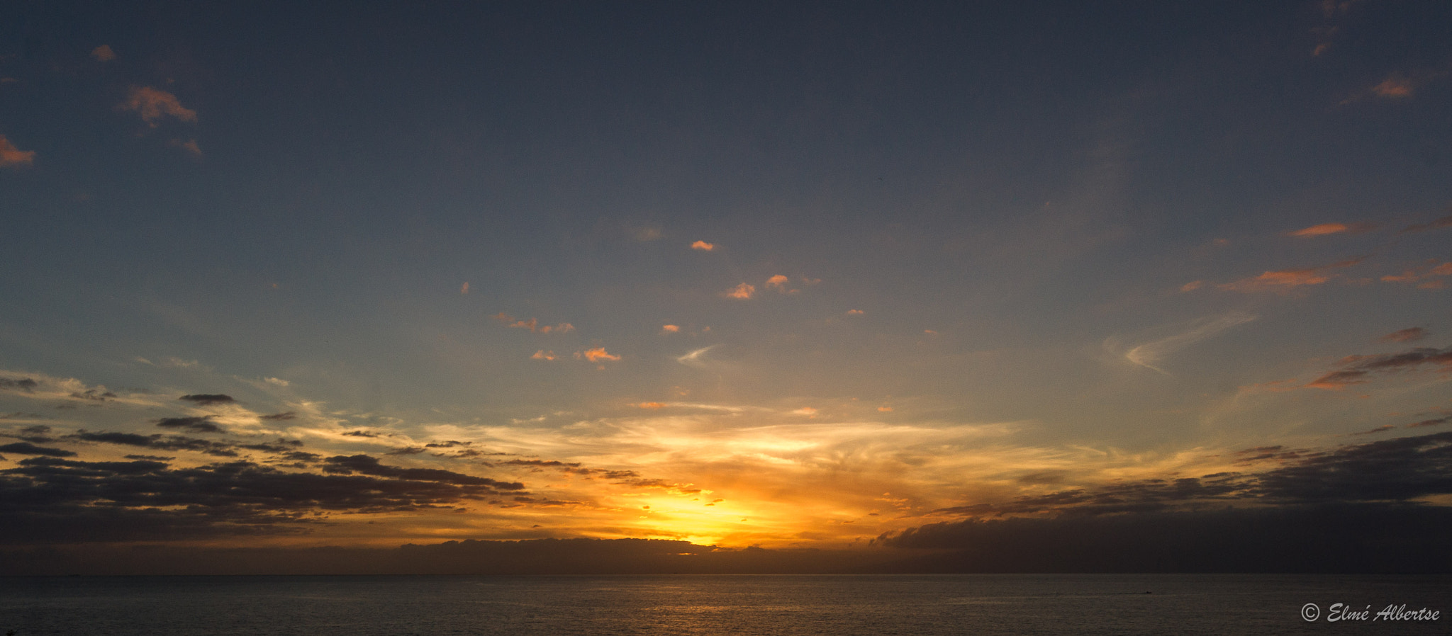 Sony Alpha DSLR-A500 + Sigma 10-20mm F3.5 EX DC HSM sample photo. Callao salvaje sunset 1 photography
