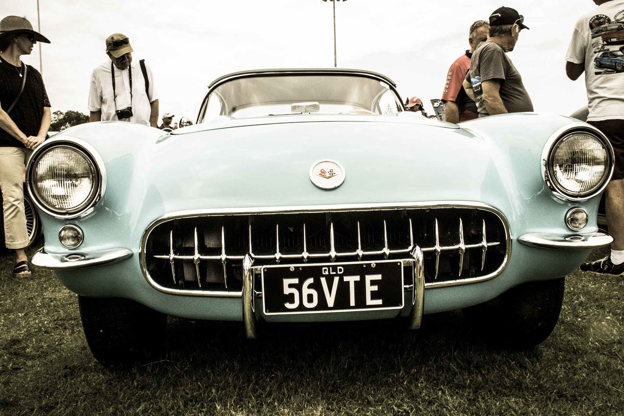 Canon EF-S 18-135mm F3.5-5.6 IS sample photo. Vintage cars photography