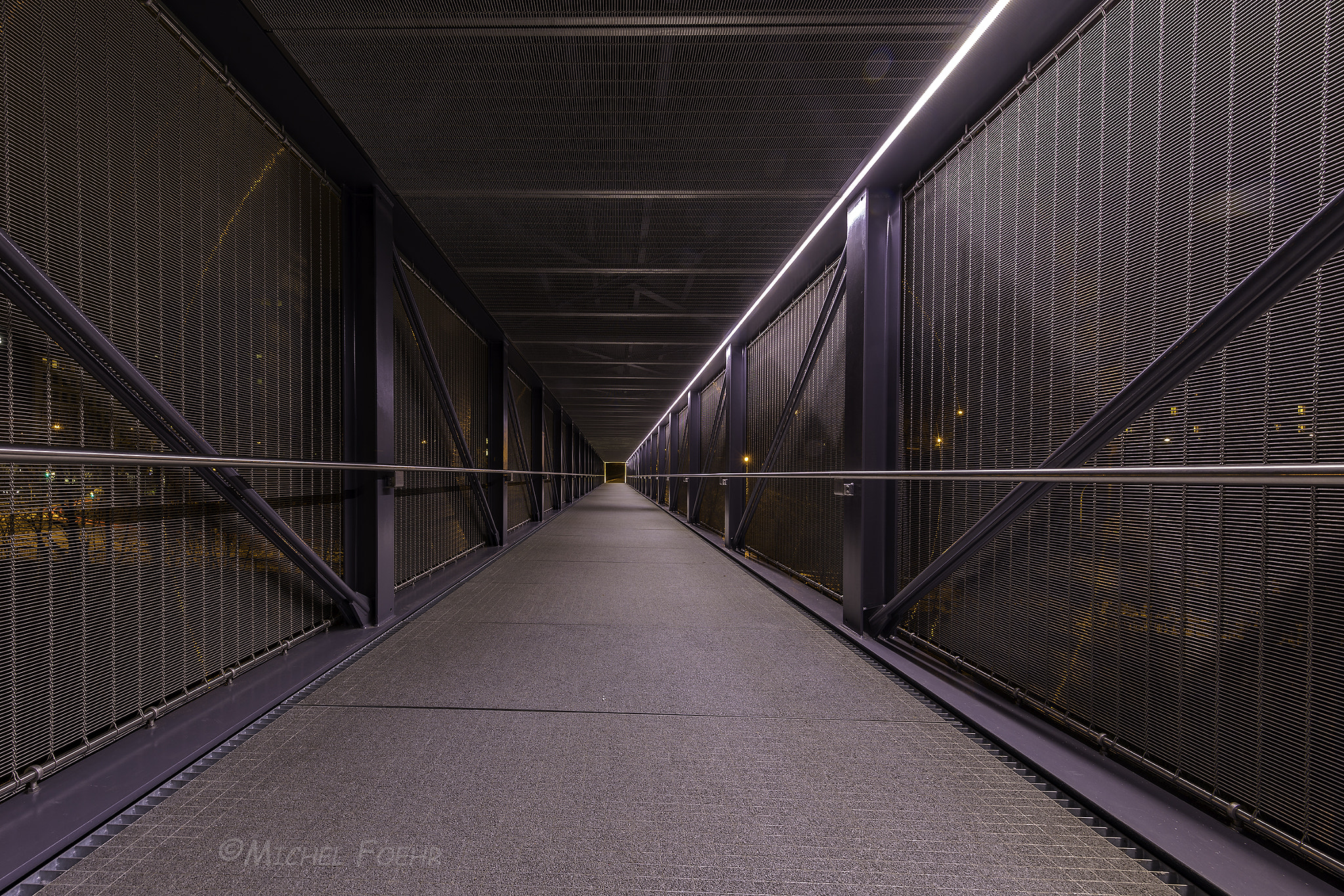 Canon EOS 5D Mark IV + Canon EF 11-24mm F4L USM sample photo. Tunnel photography