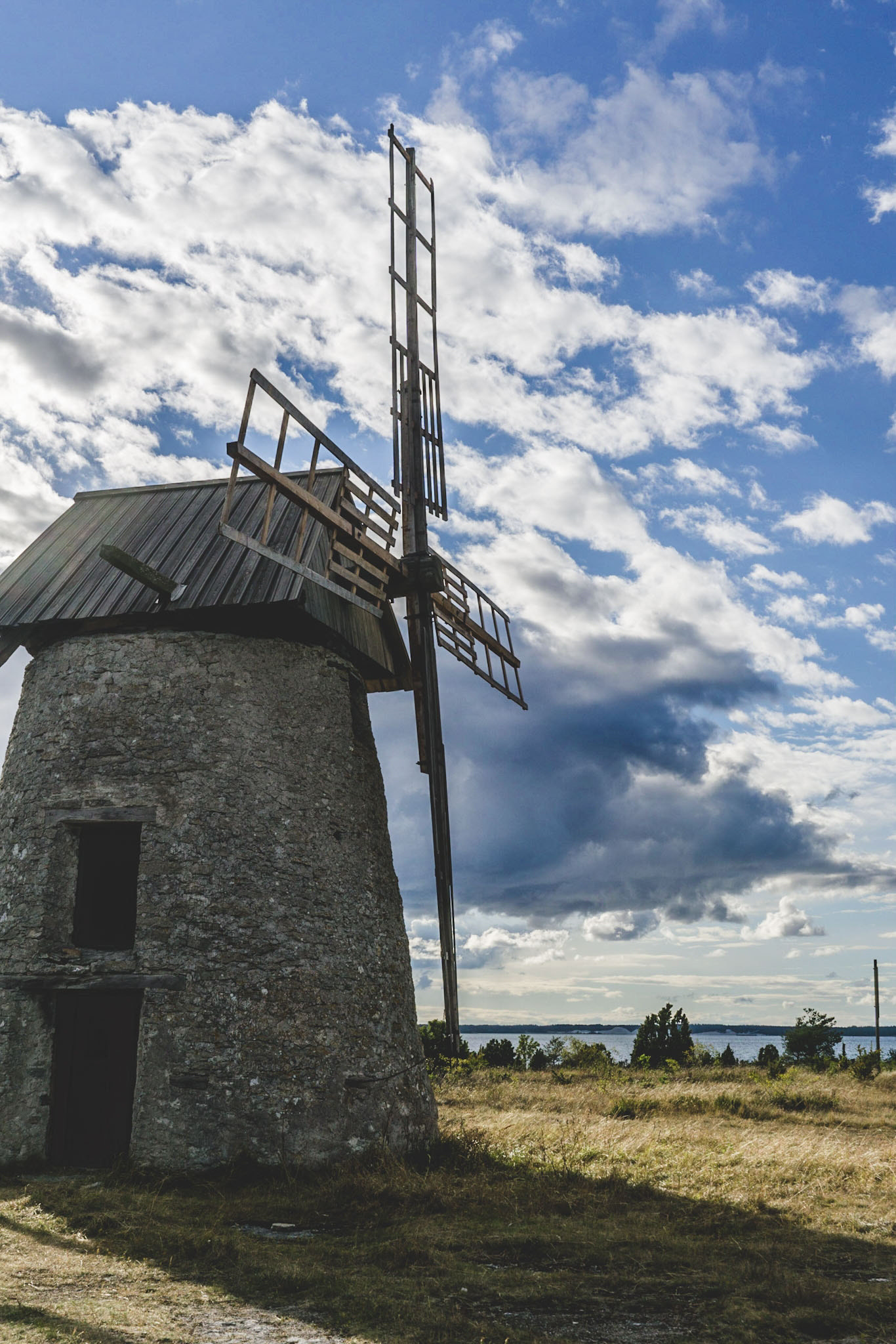 Sony FE 28mm F2 sample photo. Windmill on the island photography