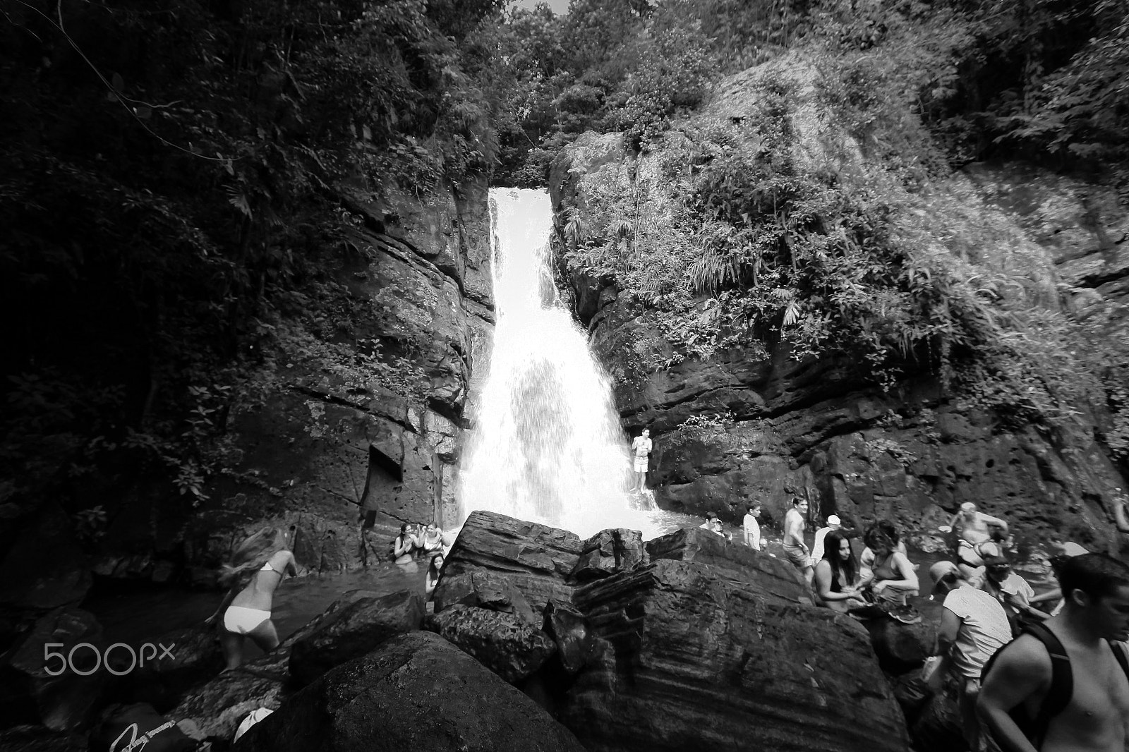 Canon EF-S 10-22mm F3.5-4.5 USM sample photo. Falling so hard photography