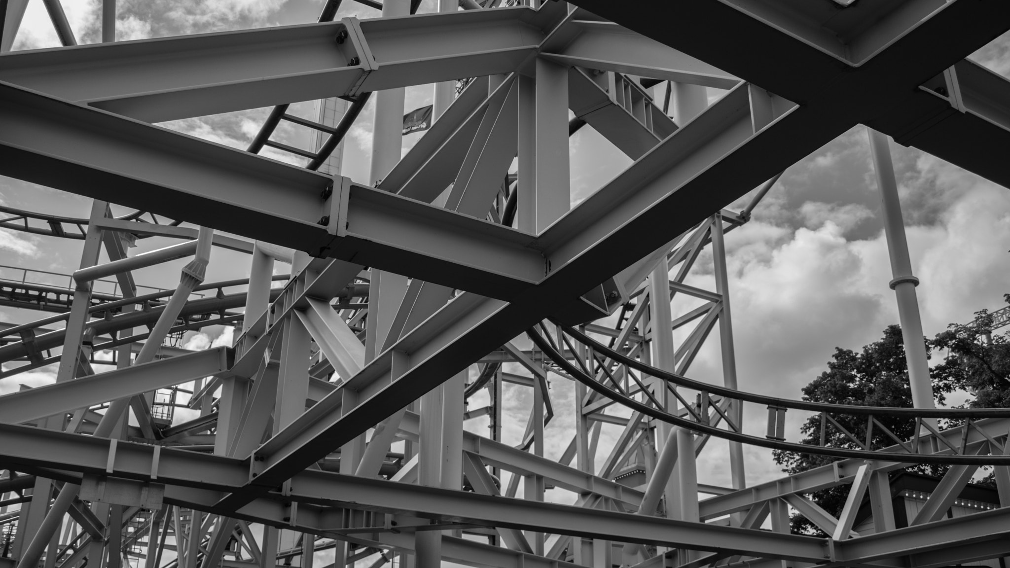 Canon EOS M3 sample photo. Lines photography