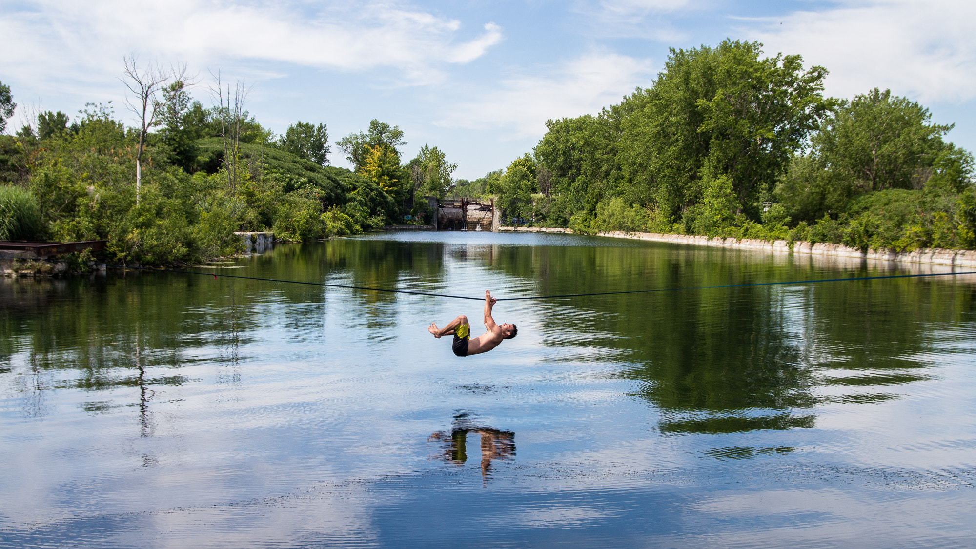 Canon EOS 60D sample photo. Pointe au cascade waterline photography