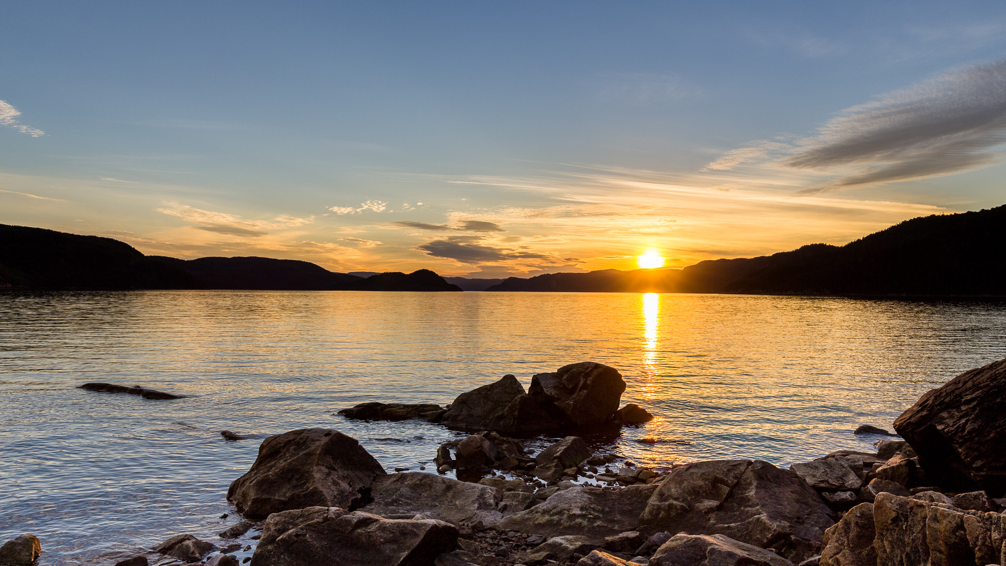 Canon EF 16-35mm F4L IS USM sample photo. Tosentier du fjord photography