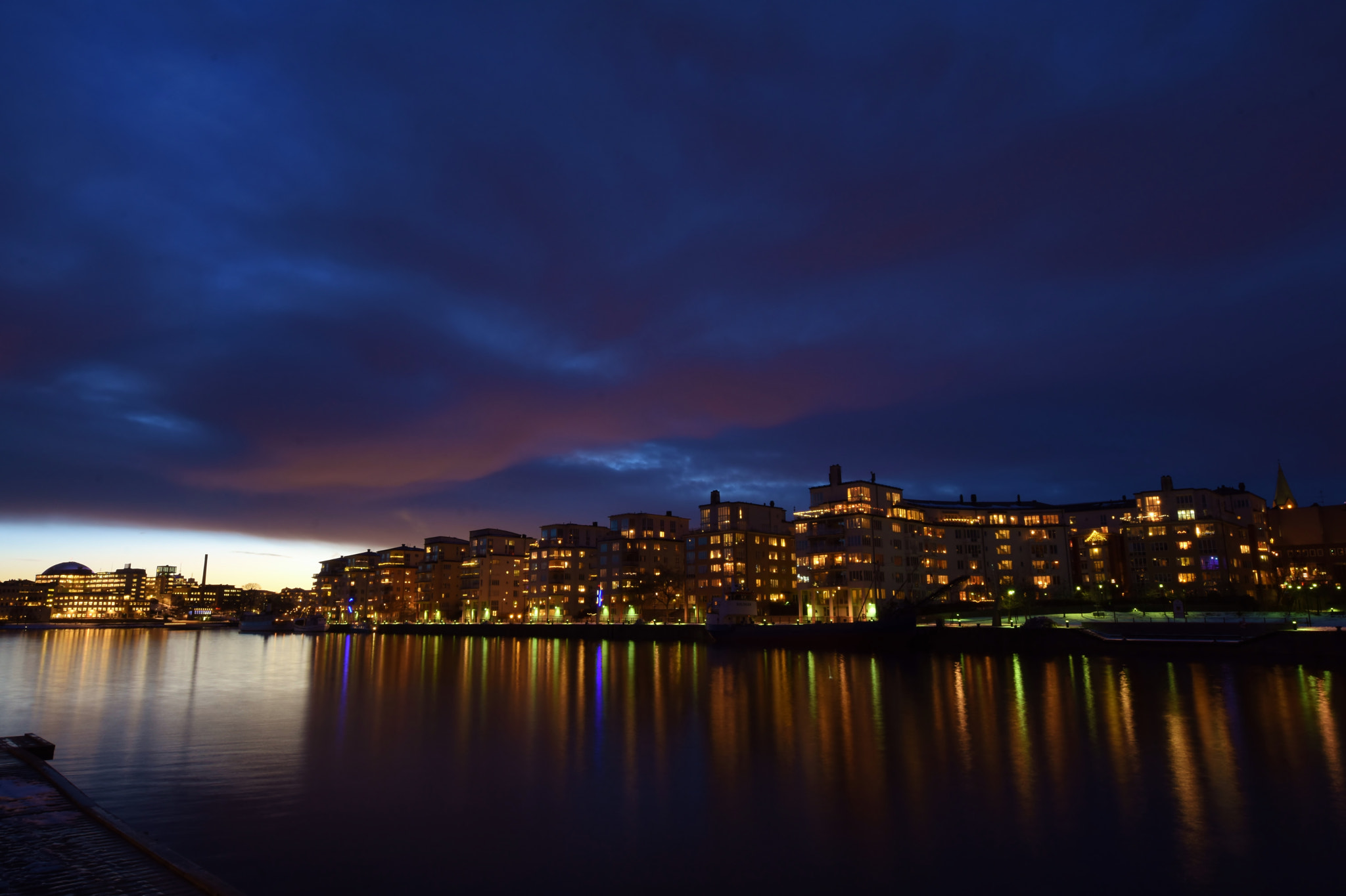 Sigma 8-16mm F4.5-5.6 DC HSM sample photo. Waterline photography
