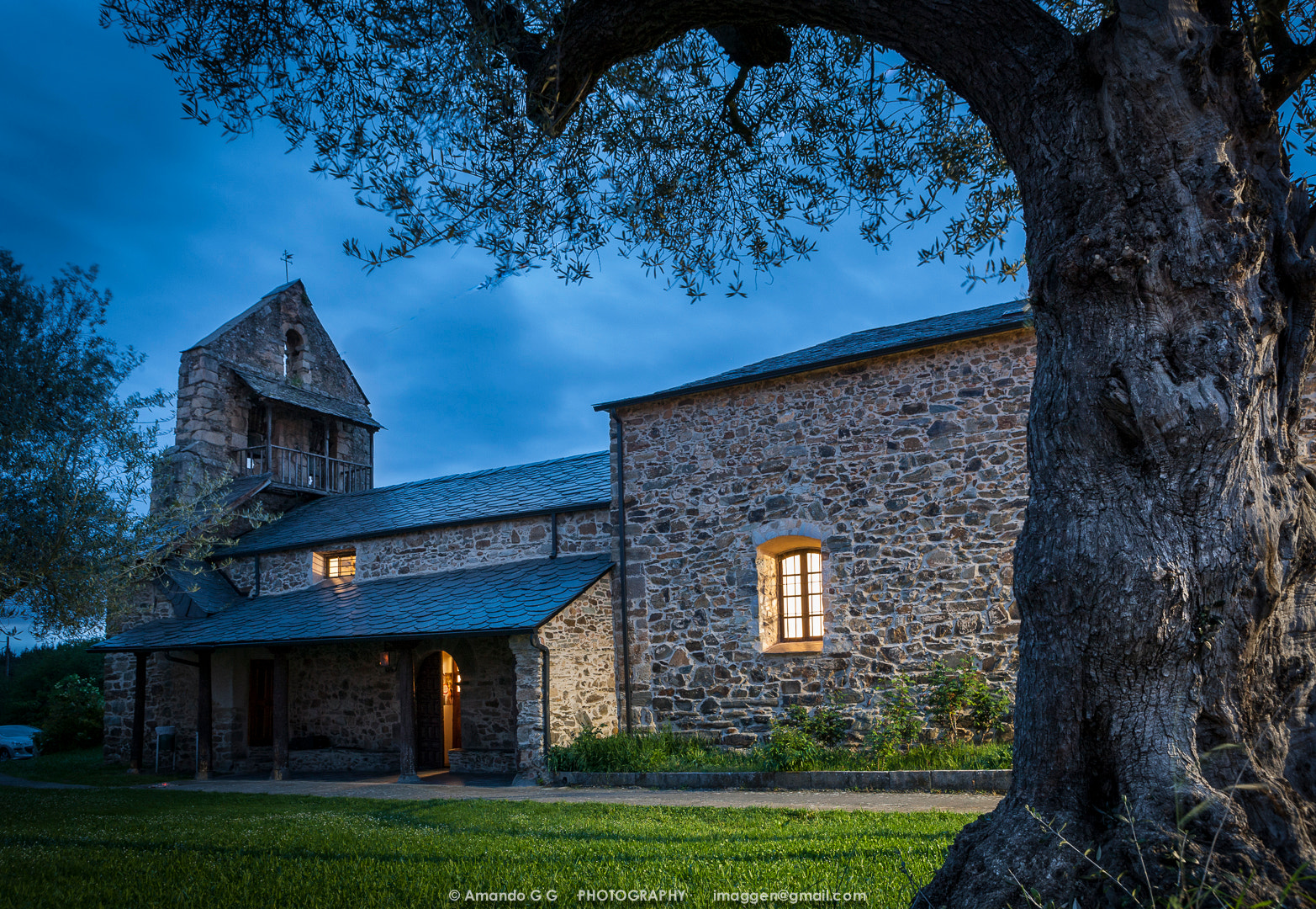 Canon EOS-1Ds Mark II sample photo. Cabañas raras. spain photography