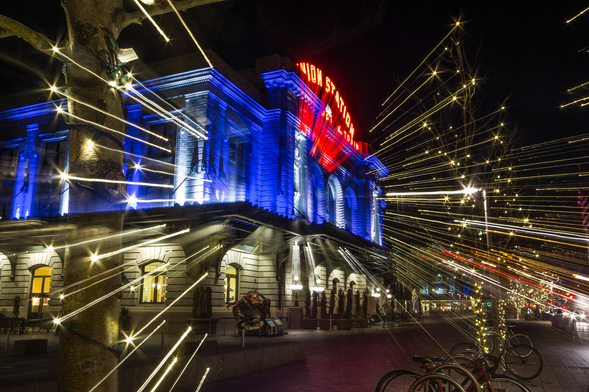 Sigma 10-20mm F4-5.6 EX DC HSM sample photo. Union station lights 1 photography