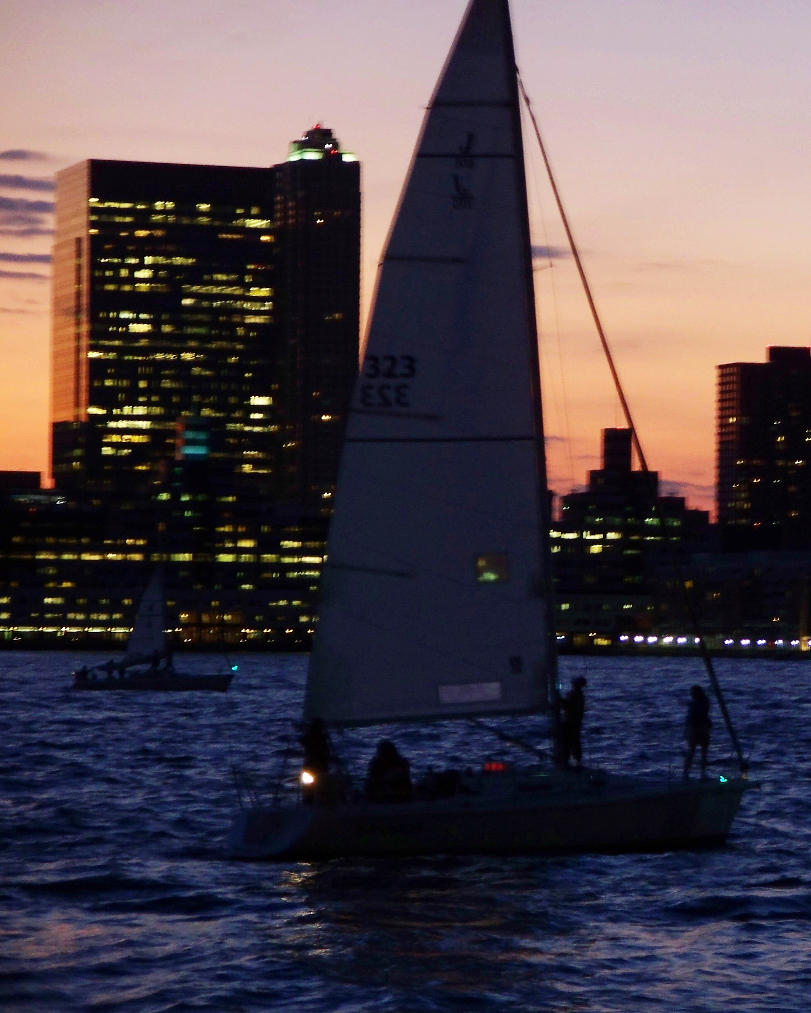 Kodak C875 ZOOM DIGITAL CAMERA sample photo. Sailing at sunset in nyc photography