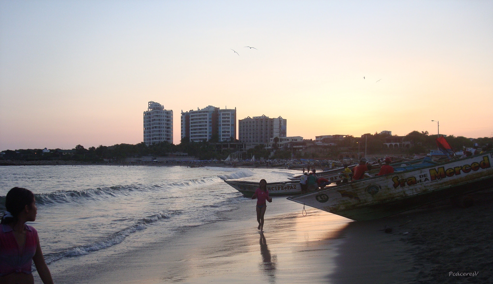 Sony DSC-W90 sample photo. People at the beach/gente en la playa photography